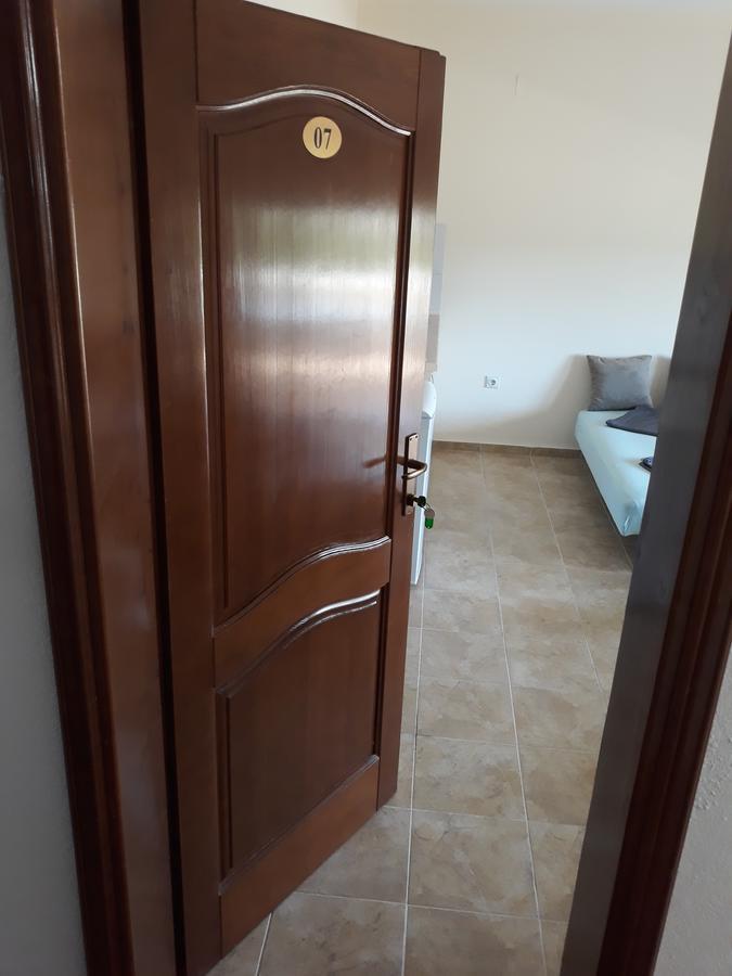 Korac Apartments 乌尔齐尼 外观 照片